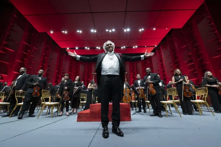 José Antonio Molina resalta responsabilidad que conlleva dirigir la Orquesta Sinfónica Nacional