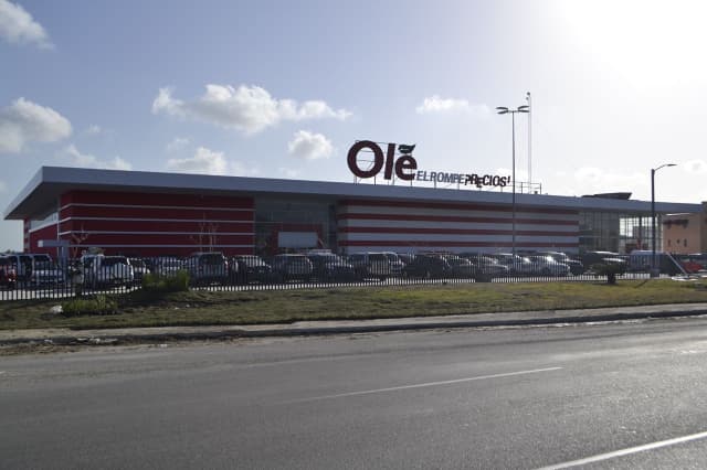 Supermercados Olé- sucursal de Jacobo Majluta