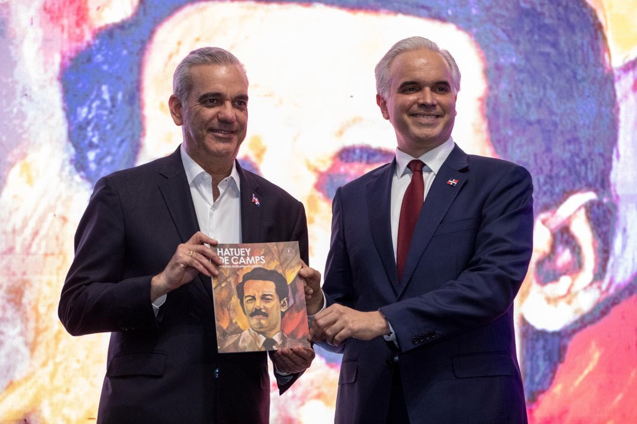 Resaltan el legado político de Hatuey De Camps en acto por el aniversario de su natalicio