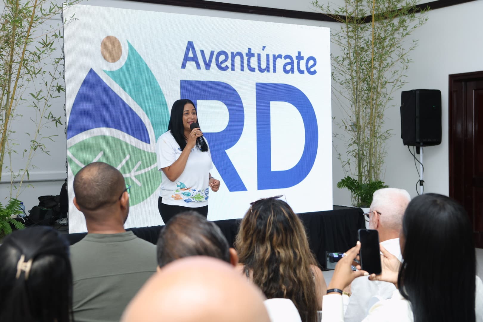 Jakaira Cid, CEO de Manureva y de la Feria Aventúrate RD